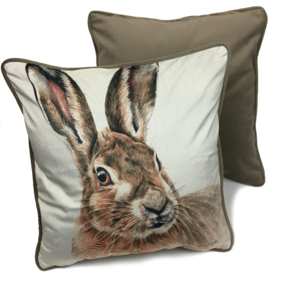 CUS-UKWL03 Hare Cushion